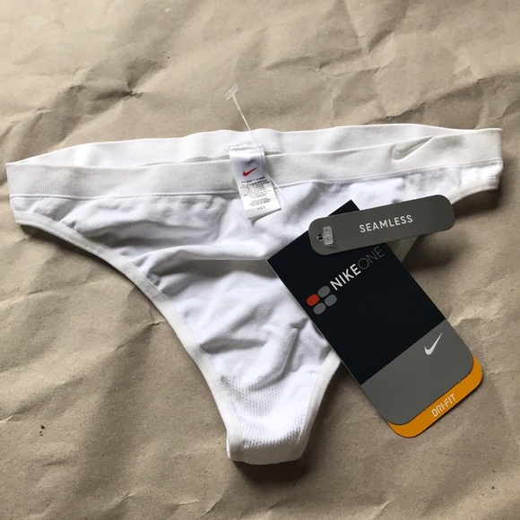 nike dri fit thong
